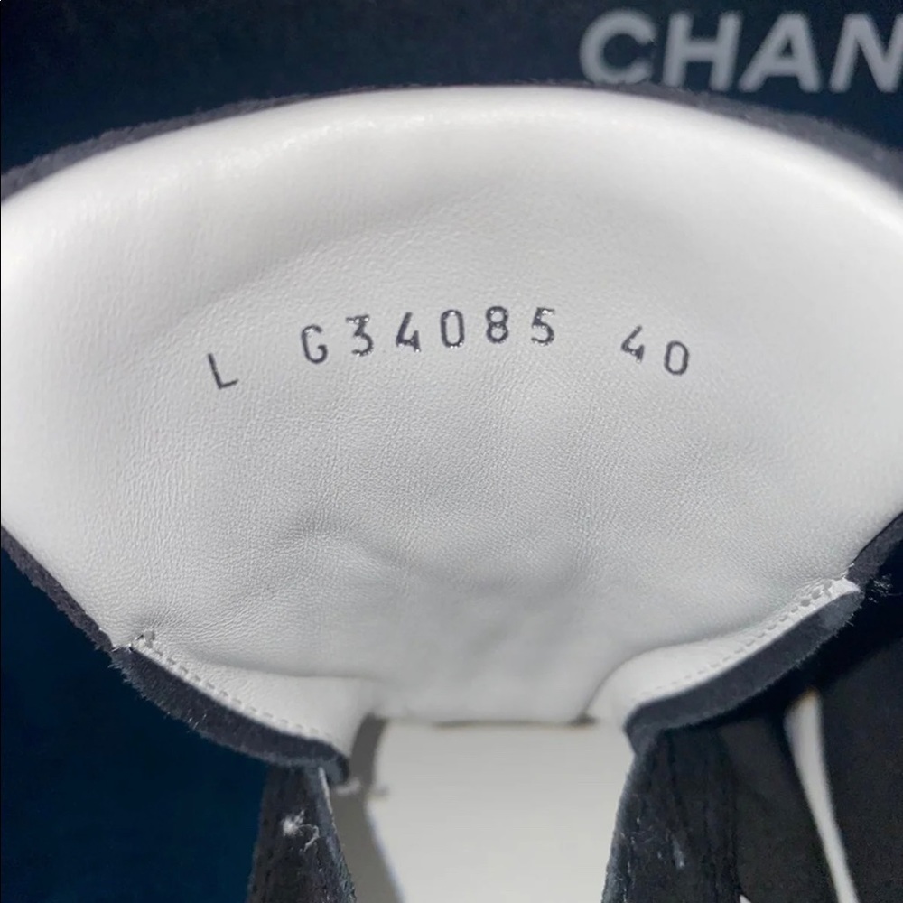 AUTHENTIC Chanel Suede Calfskin Weekend Sneaker - Picture 5 of 11